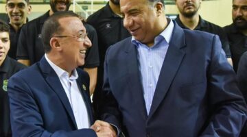 محافظ الإسكندرية يكرم أبطال فريق كرة السلة بنادي الإتحاد السكندري